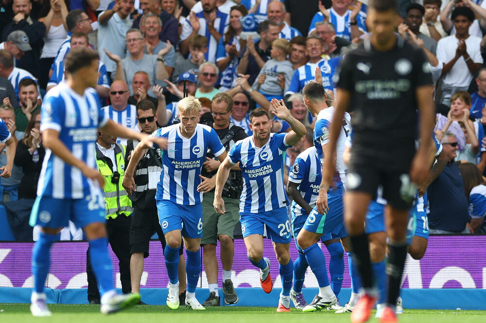 Fudbaleri Brajtona proslavljaju pogodak, Foto: Reuters
