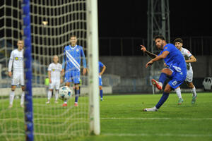 Vučinić pozvao Šimuna i Bajovića