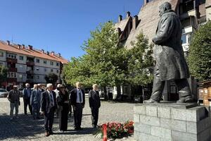 SOBNOR: "Časni i junački život narodnog heroja Veljka Vlahovića da...