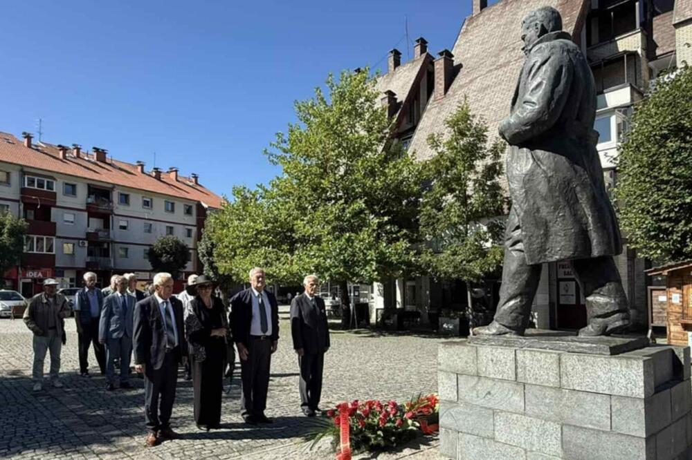 Sa polaganja vijenca, Foto: SOBNOR
