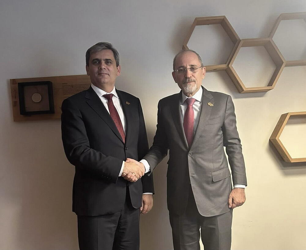 <p>Snažna podrška EU i NATO u regionu ključni su preduslov dugoročne stabilnosti i prosperiteta naših država“, poručio je crnogorski šef diplomatije</p>