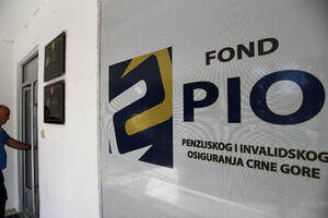 Deficit Fonda PIO 274 miliona eura: Projekcije iz programa "Evropa...