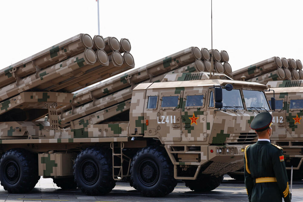 <p>"Kineki narod je narod koji se ne plaši nasilja i oslanja se sam na sebe i jak je. Mi ćemo se držati puta mirnog razvoja i raditi ruku pod ruku sa narodima svih zemalja da izgradimo zajednicu, sa zajedničkom budućnošću za čovječanstvo", rekao je Si</p>