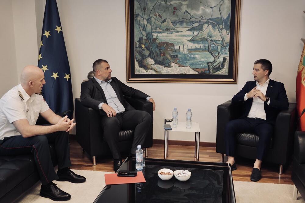 Foto: Kabinet potpredsjednika Vlade za bezbjednost, odbranu, borbu protiv kriminala i unutrašnju politiku