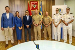 Raičević ugostio delegaciju američkog ratnog broda USS "Mount...
