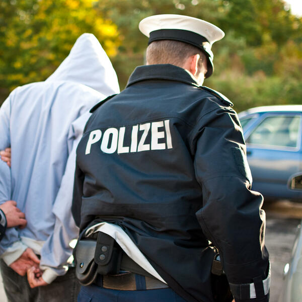 Almanya: Gençler nasıl terörist oluyor?