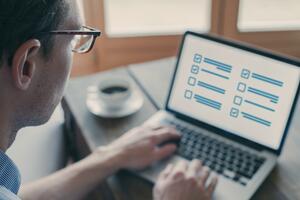 Onlajn upitnik CIN-CG o sadržaju o mentalnom zdravlju