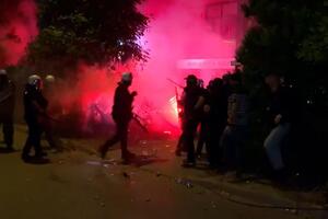 Srbija: Policija bacala šok bombe, topovske udare, biber sprej,...