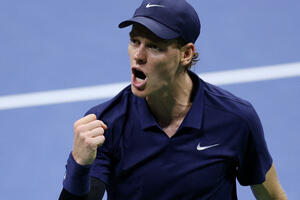 Siner preko Ože-Alijasima stigao do još jednog finala