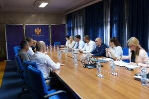 Šaranović podržao sindikate u borbi za poboljšanje ekonomskog...