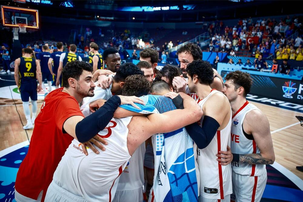 Slavlje košarkaša Turske, Foto: FIBA