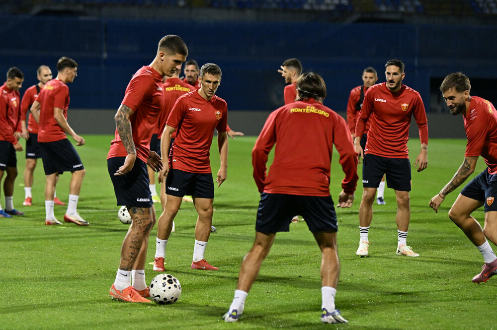 <p>Fubalska reprezentacija Crne Gore sjutra (20:45) na "Maksimiru" u Zagrebu gostuje Hrvatskoj u kvalifikacijama za Svjetsko prvenstvo</p>
