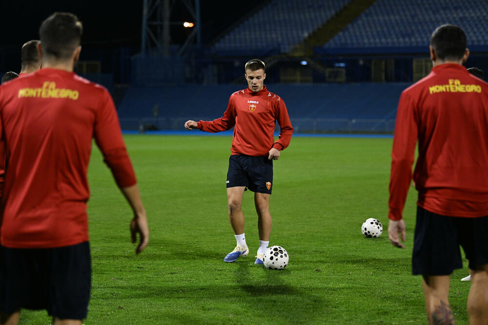 <p>Fubalska reprezentacija Crne Gore sjutra (20:45) na "Maksimiru" u Zagrebu gostuje Hrvatskoj u kvalifikacijama za Svjetsko prvenstvo</p>