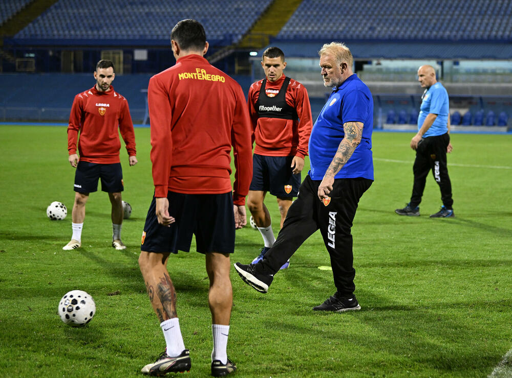 <p>Fubalska reprezentacija Crne Gore sjutra (20:45) na "Maksimiru" u Zagrebu gostuje Hrvatskoj u kvalifikacijama za Svjetsko prvenstvo</p>