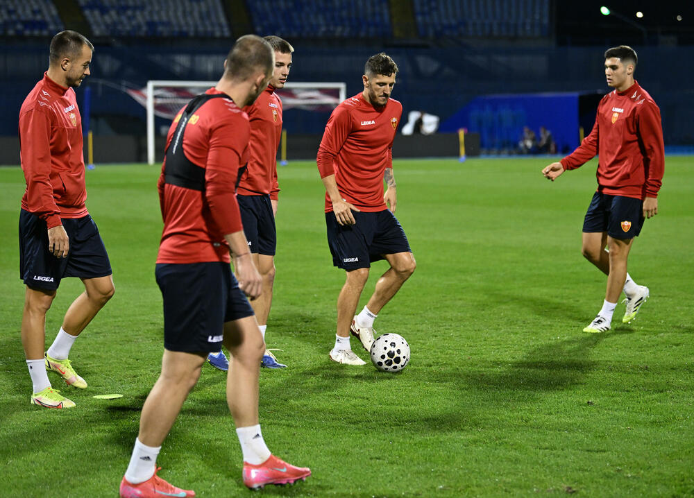 <p>Fubalska reprezentacija Crne Gore sjutra (20:45) na "Maksimiru" u Zagrebu gostuje Hrvatskoj u kvalifikacijama za Svjetsko prvenstvo</p>