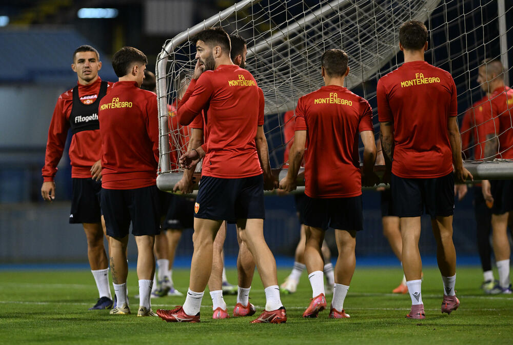 <p>Fubalska reprezentacija Crne Gore sjutra (20:45) na "Maksimiru" u Zagrebu gostuje Hrvatskoj u kvalifikacijama za Svjetsko prvenstvo</p>