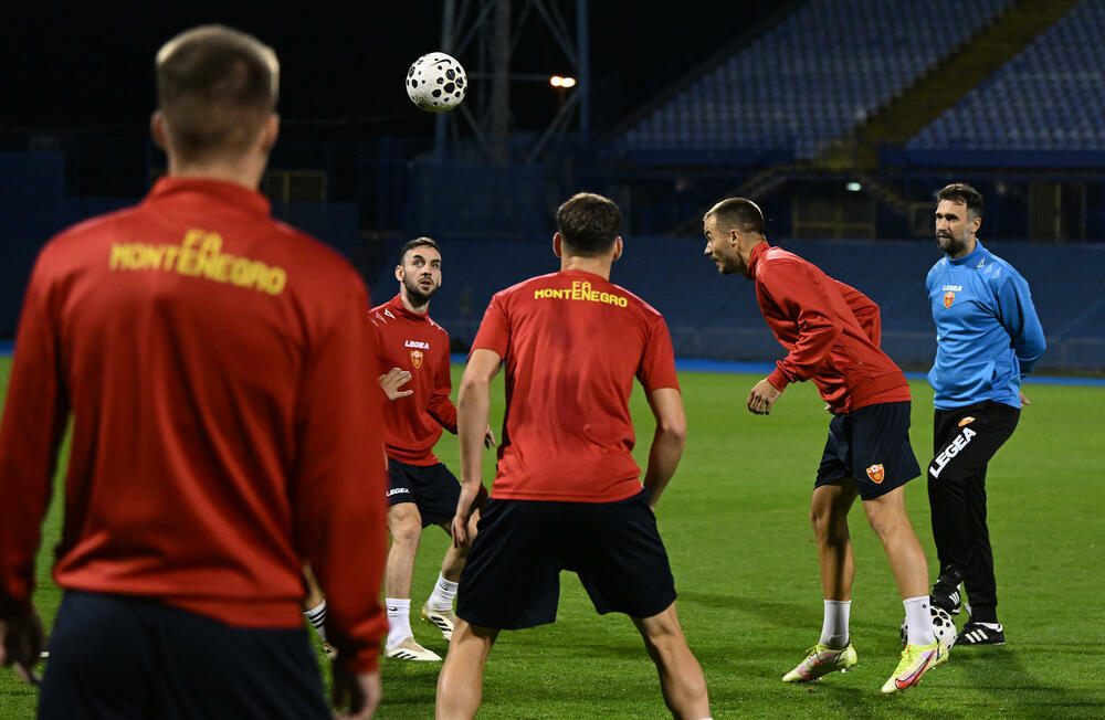 <p>Fubalska reprezentacija Crne Gore sjutra (20:45) na "Maksimiru" u Zagrebu gostuje Hrvatskoj u kvalifikacijama za Svjetsko prvenstvo</p>