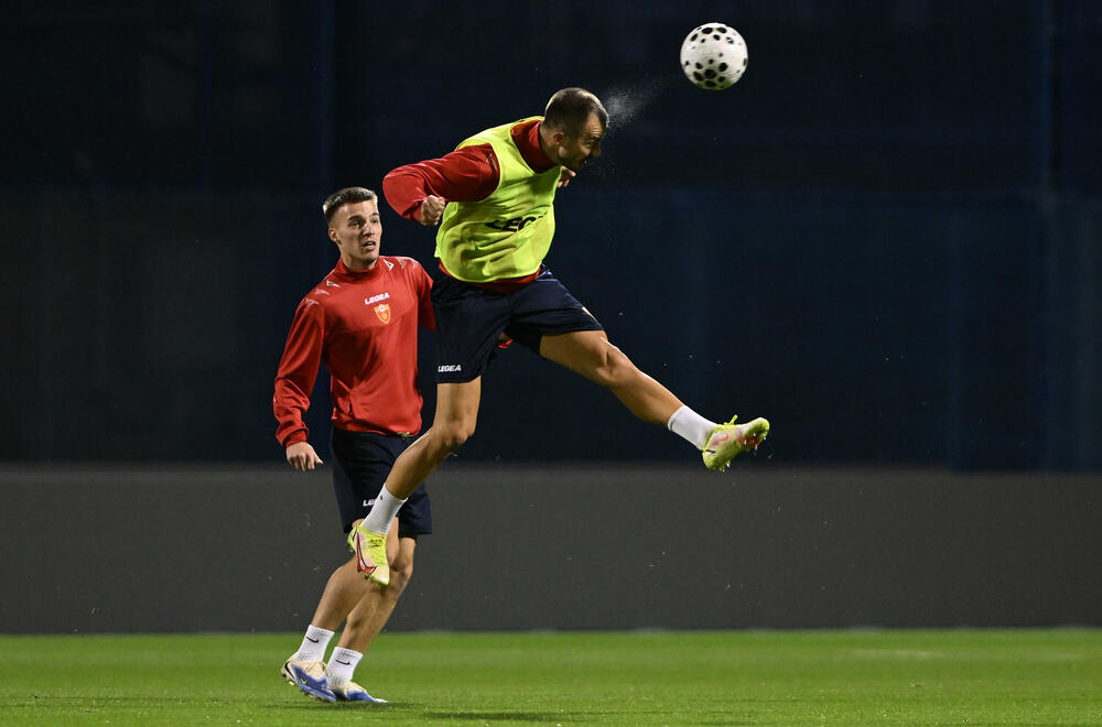 <p>Fubalska reprezentacija Crne Gore sjutra (20:45) na "Maksimiru" u Zagrebu gostuje Hrvatskoj u kvalifikacijama za Svjetsko prvenstvo</p>