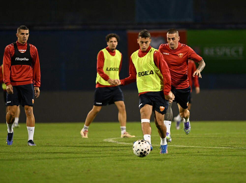 <p>Fubalska reprezentacija Crne Gore sjutra (20:45) na "Maksimiru" u Zagrebu gostuje Hrvatskoj u kvalifikacijama za Svjetsko prvenstvo</p>