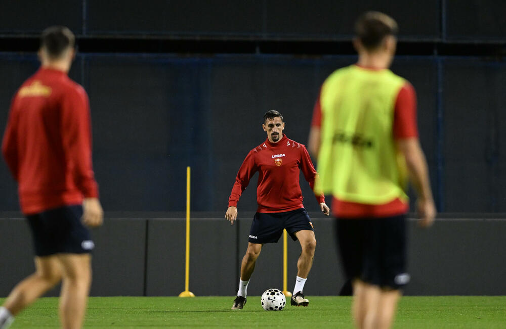 <p>Fubalska reprezentacija Crne Gore sjutra (20:45) na "Maksimiru" u Zagrebu gostuje Hrvatskoj u kvalifikacijama za Svjetsko prvenstvo</p>