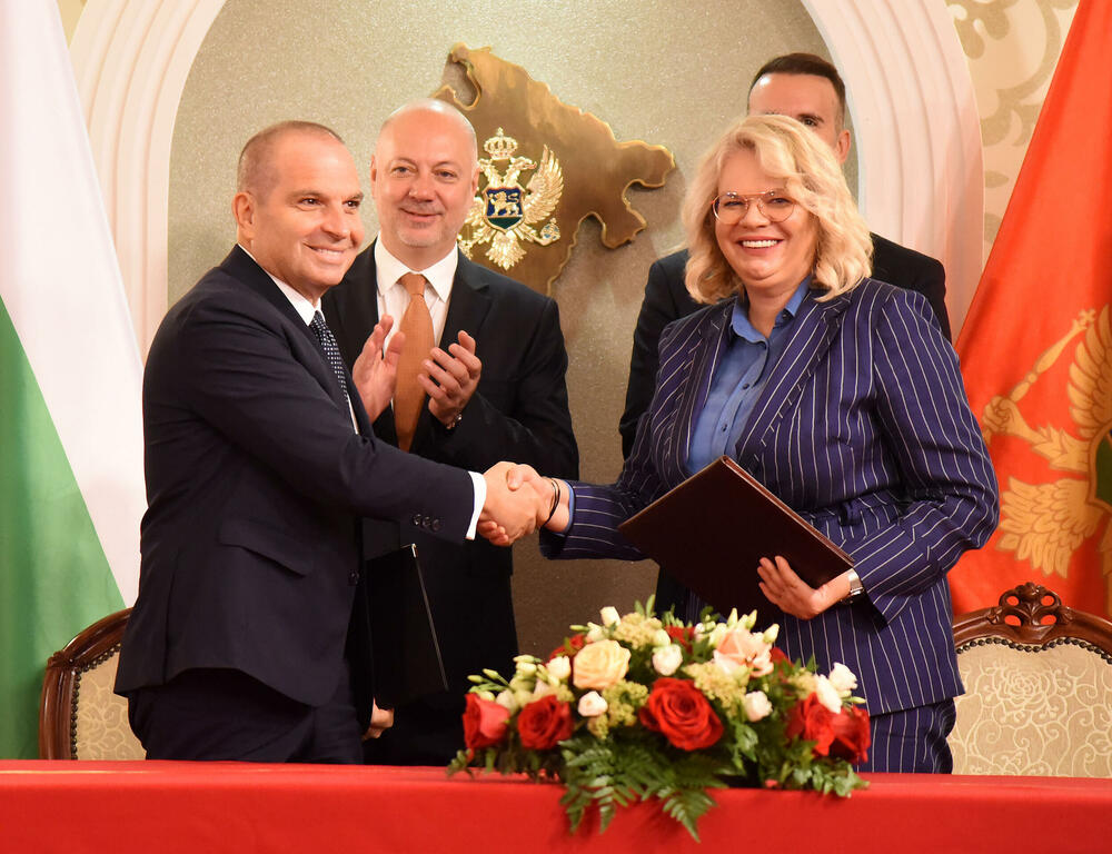 <p>“Mislim da smo kao Vlada bili i bićemo u permanentnoj sezoni rekonstrukcije”, kazao je premijer</p>