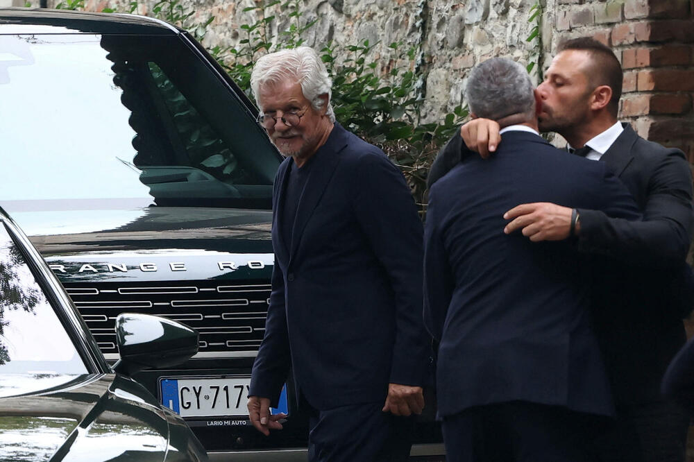 <p>Služba je održana u crkvi San Martino u Rivalti, selu oko 100 kilometara jugoistočno od Milana, u blizini Pjaćence, grada u kojem je rođen</p>