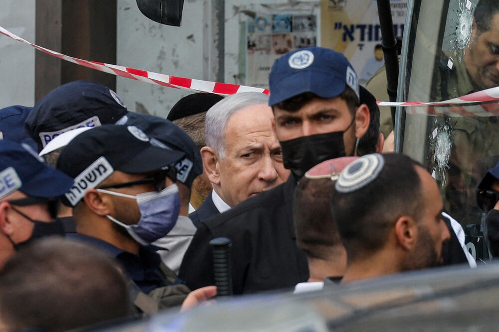 Netanjahu na mjestu napada u Jerusalimu, Foto: Rojters