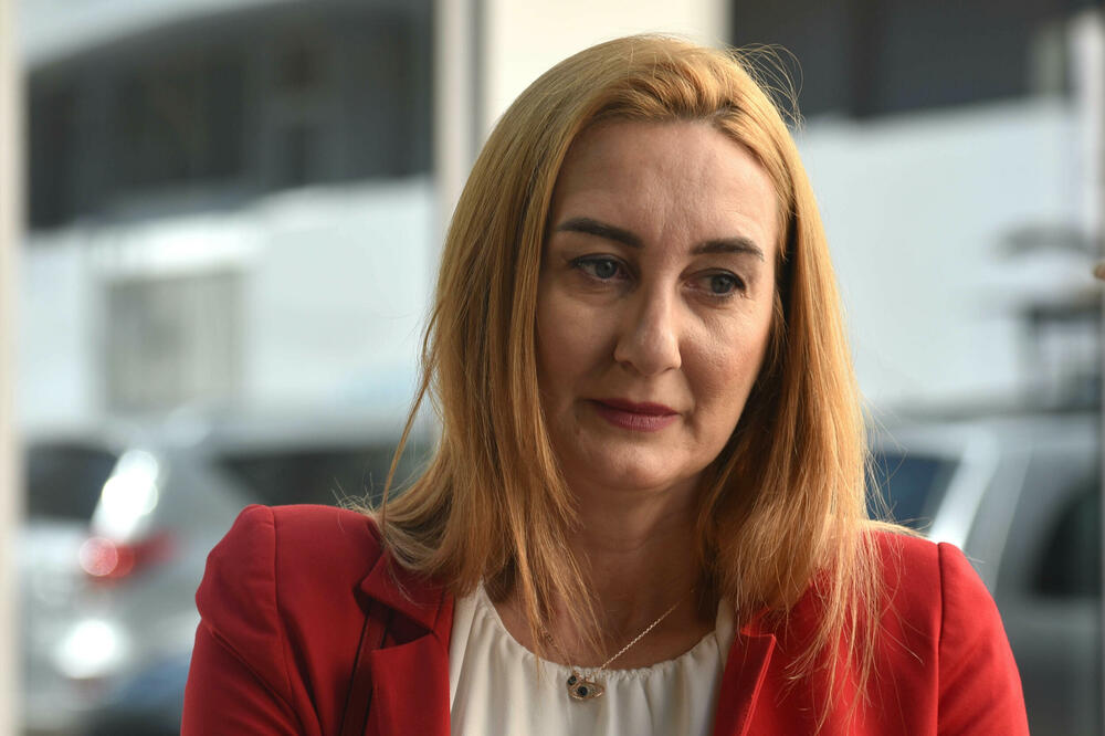 Prvo tvrdila da niko nije dokazao autentičnost poruka, pa podnijela prijavu zbog njih: Perović, Foto: BORIS PEJOVIC