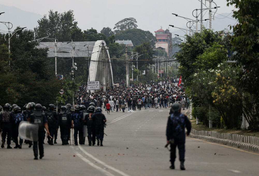 <p>Organizatori protesta, koji su ih nazvali "demonstracijama generacije Z", kazali su da su mladi ljudi takođe frustrirani onim što vide kao nesposobnost vlade da se izbori sa korupcijom i poveća ekonomske mogućnosti</p>