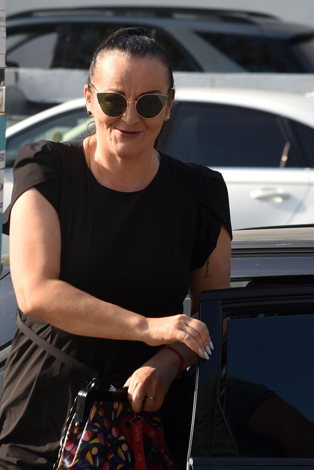 <p>Tekstovi koji su predmet postupka protiv novinarke "Vijesti" Jelene Jovanović objavljeni su u novembru 2023. godine, a predmet koji se vodi protiv bivše predsjednice Vrhovnog suda Vesne Medenice je javan od oktobra 2022.</p>