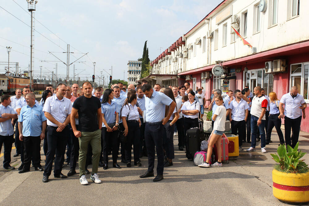 Sa nedavnog protesta radnika Željezničke infrastrukture, Foto: Luka Zekovic