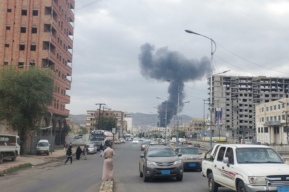 Detalj iz Sane nakon izraelskog vazdušnog napada, Foto: Reuters