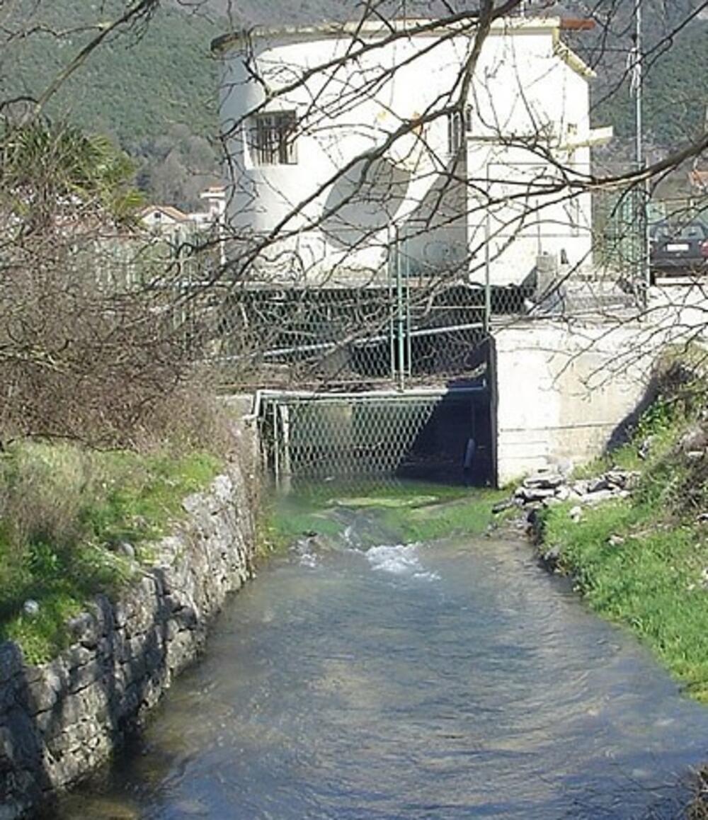 Devastirano izvorište u Mojdežu