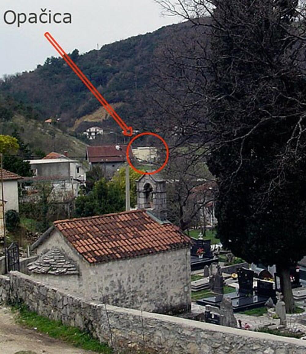 Groblje u neposrednoj blizini Opačice