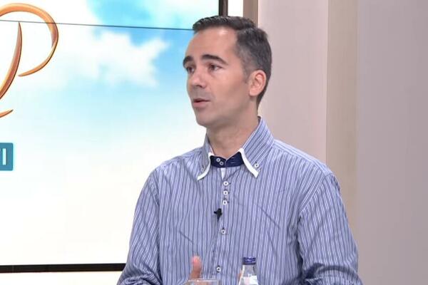 Vulić: ChatGPT za 20 pitanja potroši pola litre vode