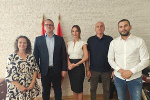 Uručili vanbrodski motor za NP Skadarsko jezero