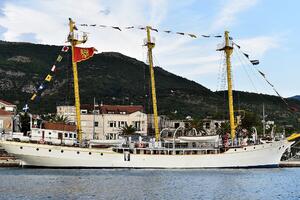 „Jadran” - malo naš, malo njihov? Više opcija za rješavanje...