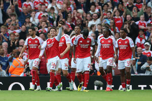 Arsenal ubjedljiv protiv Notingema, Postekoglu krenuo porazom