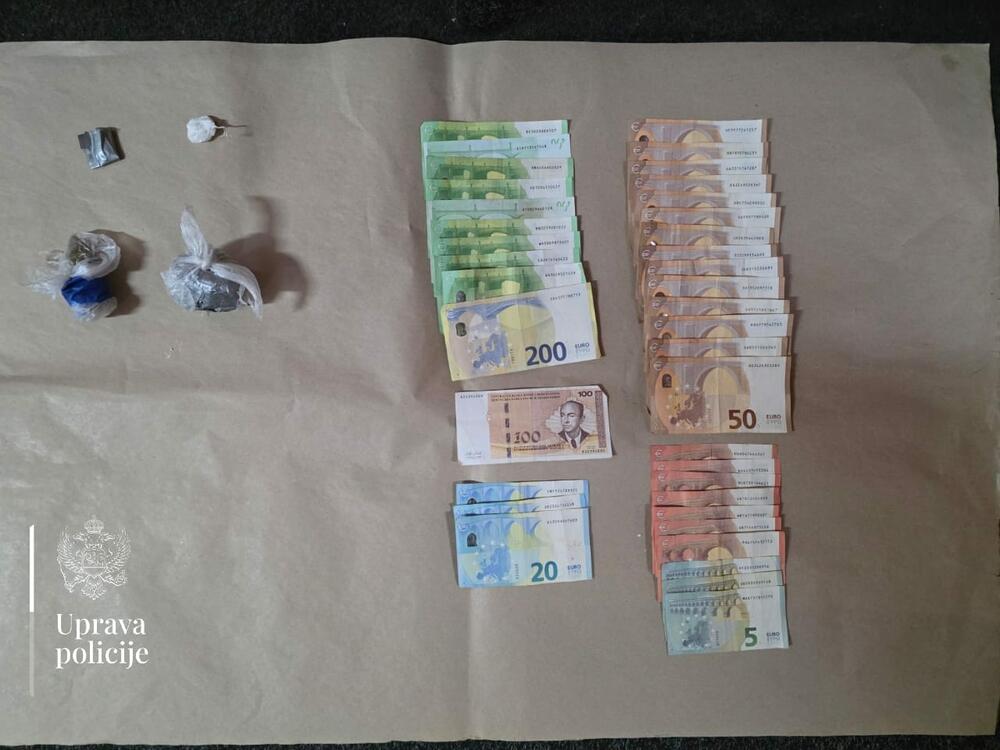 U Budvi uhapšeni državljani Srbije i Turske: Pronađeni kokain,...