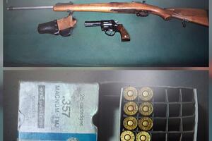 Bar: Pronađeni revolver, puška i municiju u ilegalnom posjedu