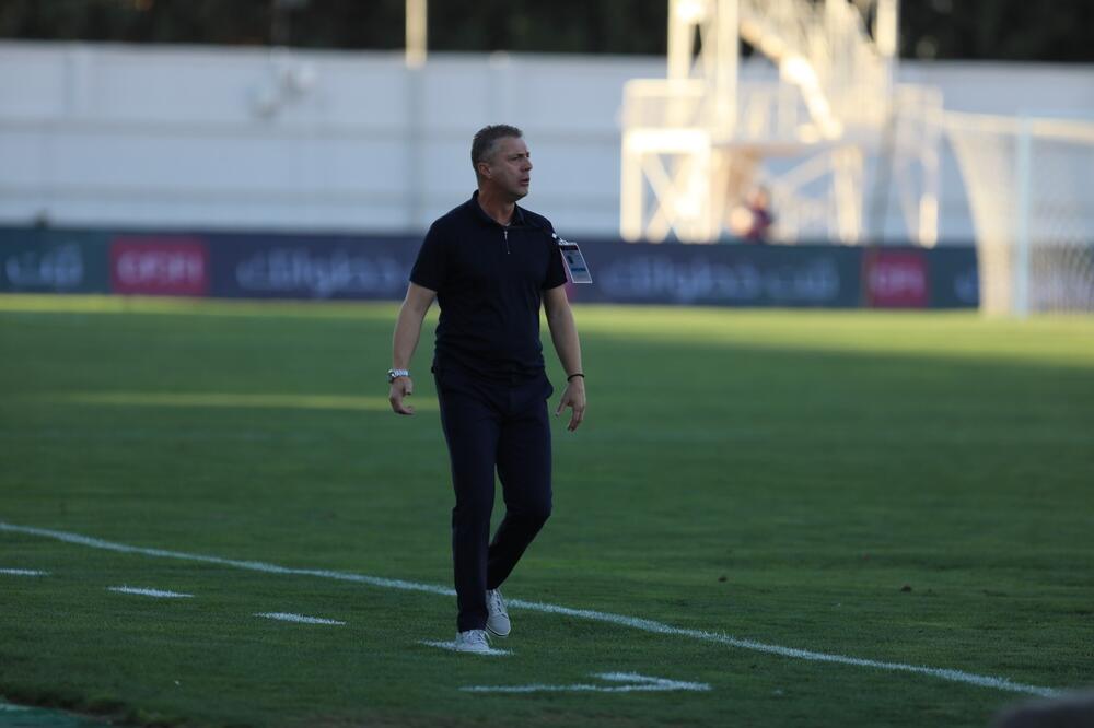 Radović na klupi Al-Ramte, Foto: facebook.com/ramthaclubjo