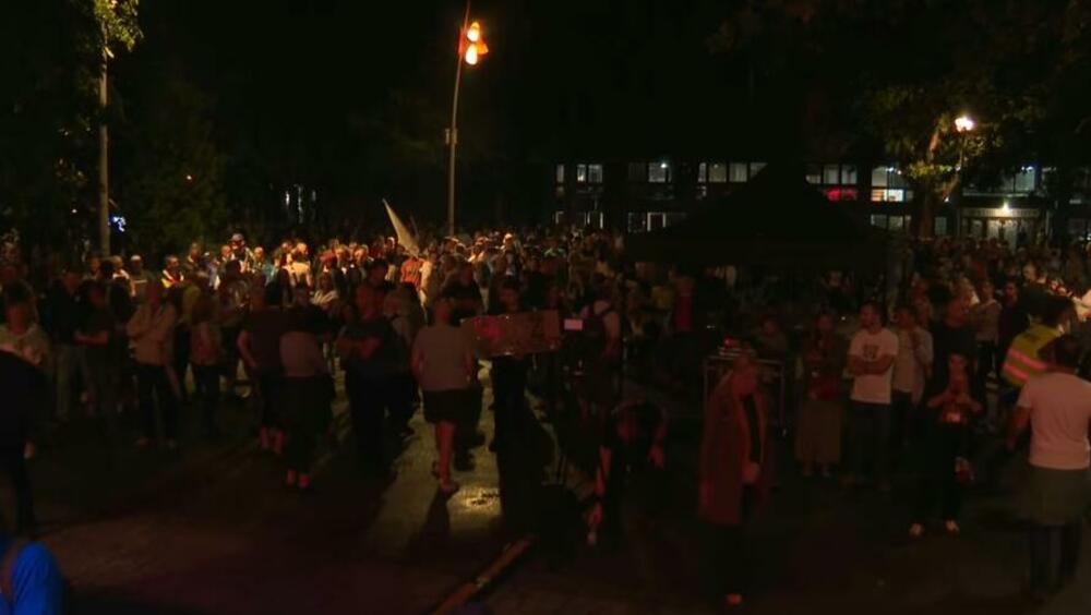 Studenti sa skupa u Novom Sadu poručili: Univerzitet je svetionik...