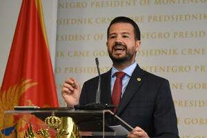 Milatović će se sastati sa Fon der Lajen