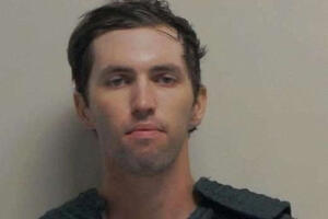 Osumnjičeni za ubistvo Čarlija Kirka zvanično optužen za ubistvo,...