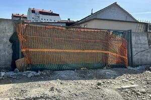 Katanac na gradilište pored Centra „Ljubović”: Policija trakom...