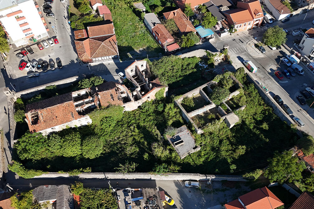 Ministarstvo javnih radova, Majda Adžović