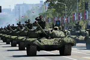 Kakvu poruku šalje vojna parada u Beogradu