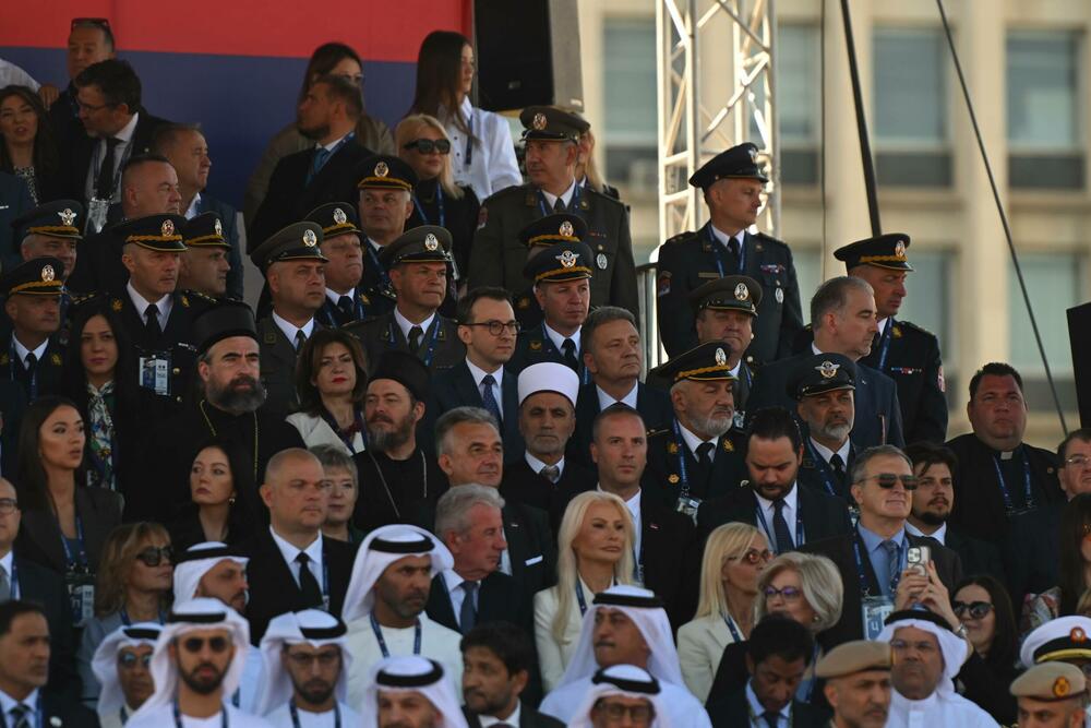 Metodije među zvanicama