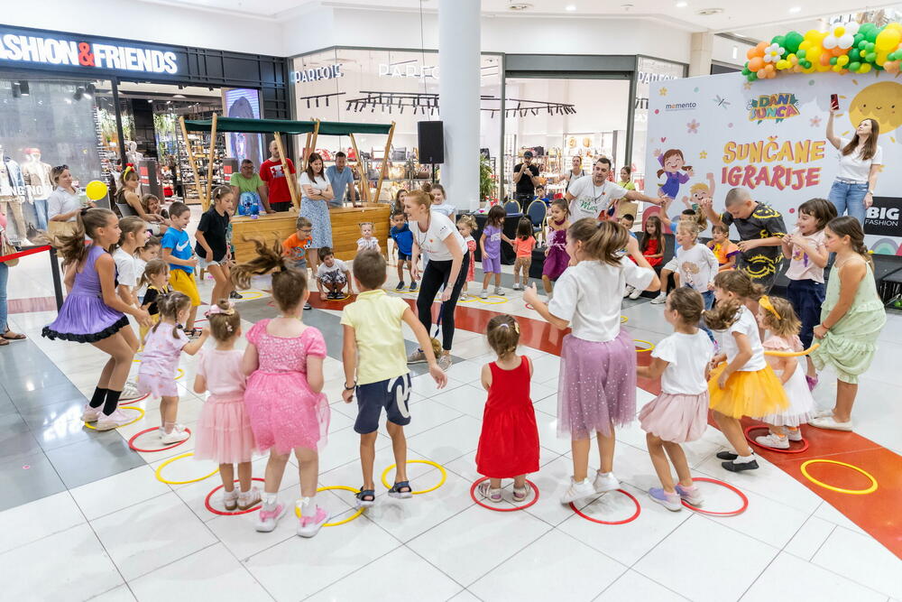 <p>Kako su saopštili organizatori, veliki broj mališana je uživao u raznim sadržajima, dok je u okviru zabavnog programa nastupilo preko 300 djece</p>