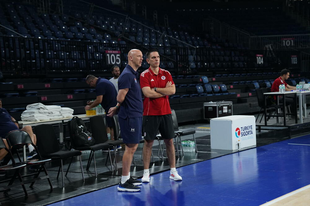 Andrej Žakelj i trener Bahčešehira, Marko Barać, Foto: KK Budućnost Voli